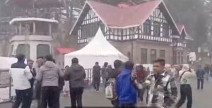 हिमाचल प्रदेश में बर्फबारी का दौर: सैलानियों के लिए व्हाइट क्रिसमस का सपना 1 हिमाचल प्रदेश