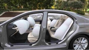 2024 Toyota Camry की नई जेनरेशन आई! जानिए, इसके शानदार फीचर्स, डिज़ाइन और कीमत! 3 2024 Toyota Camry